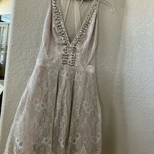 bebe Beaded Floral Lace V-Neck Prom Dress - Light Champagne